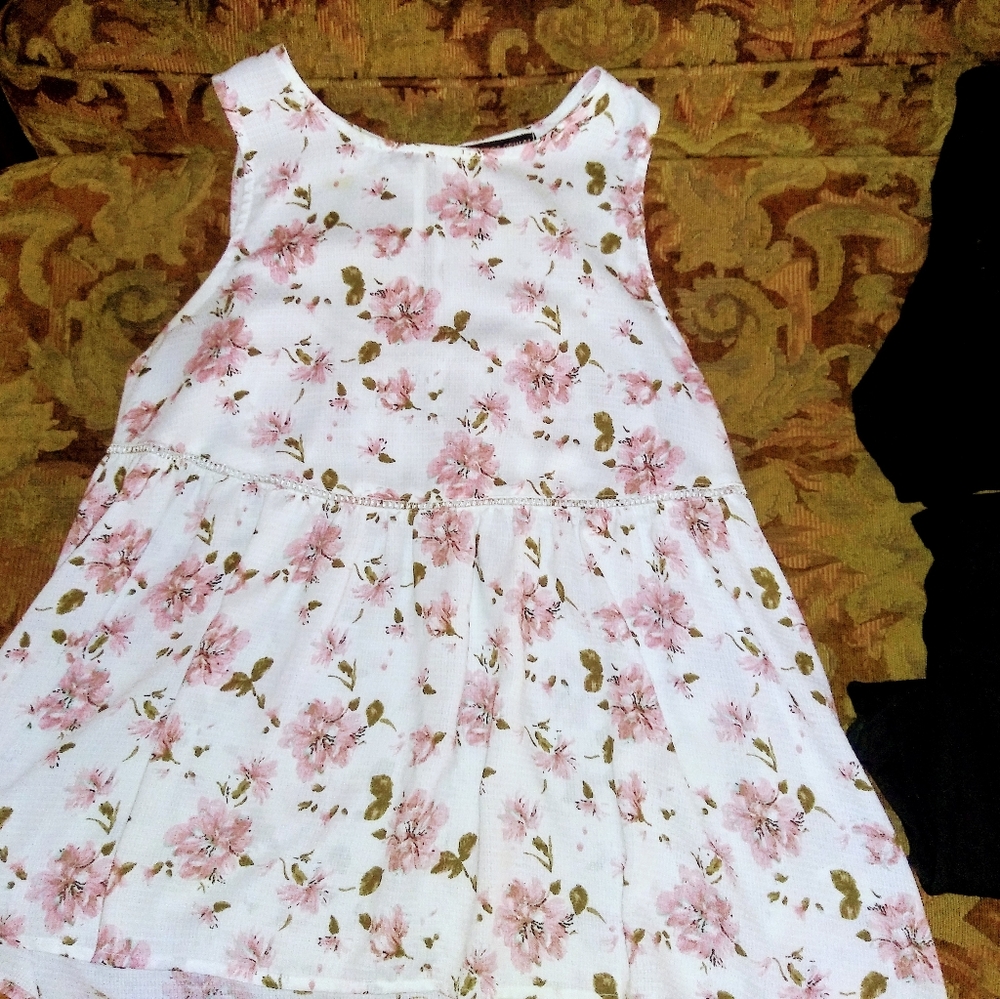 Clothes :) - Picture 5 of 6
